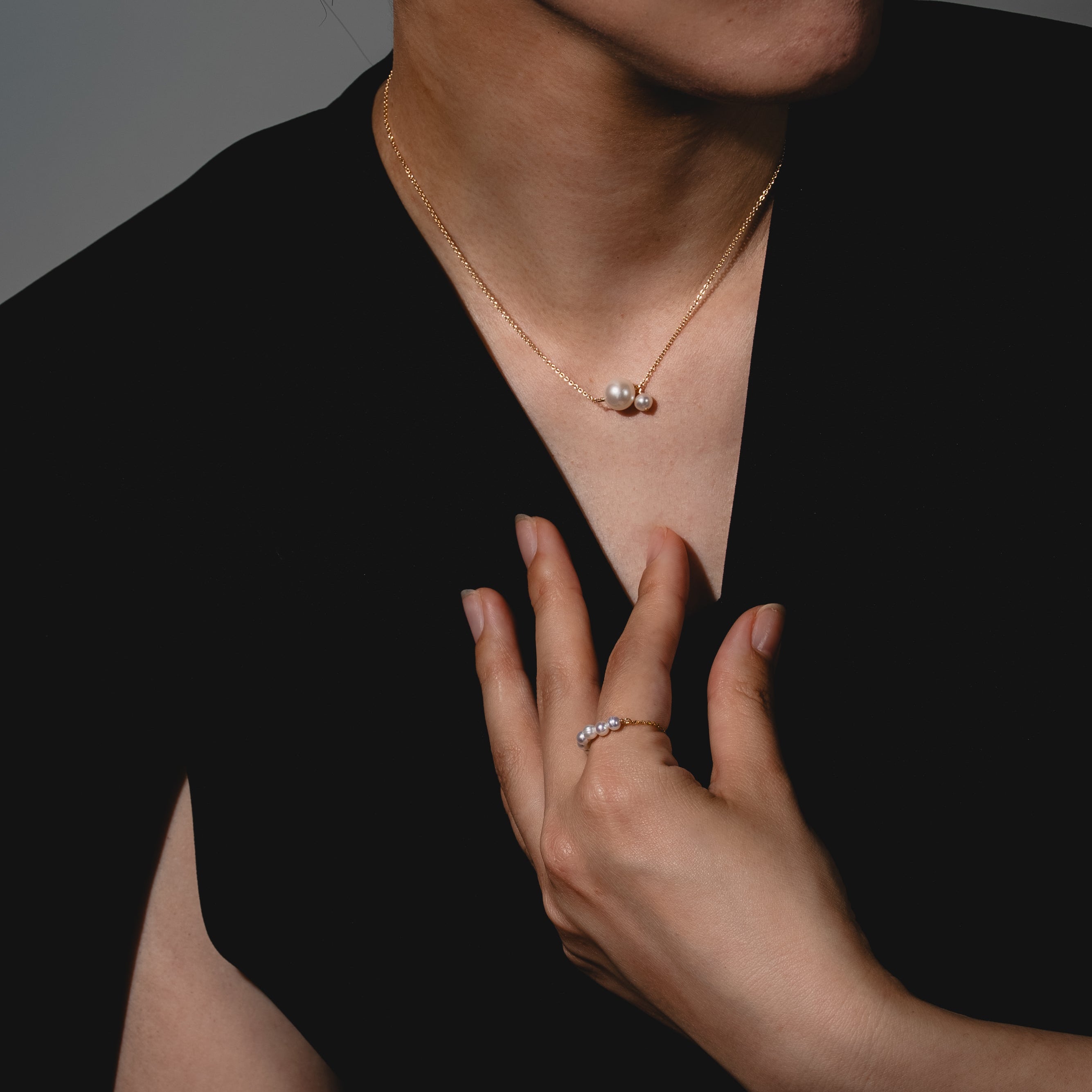 Floating Twin Pearl Necklace