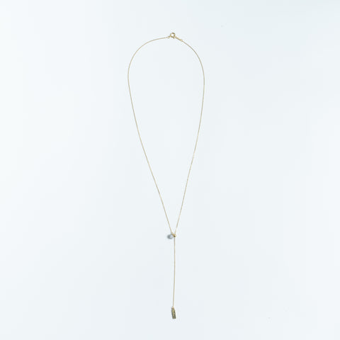 メレダイヤチャーム18K Yラインネックレス