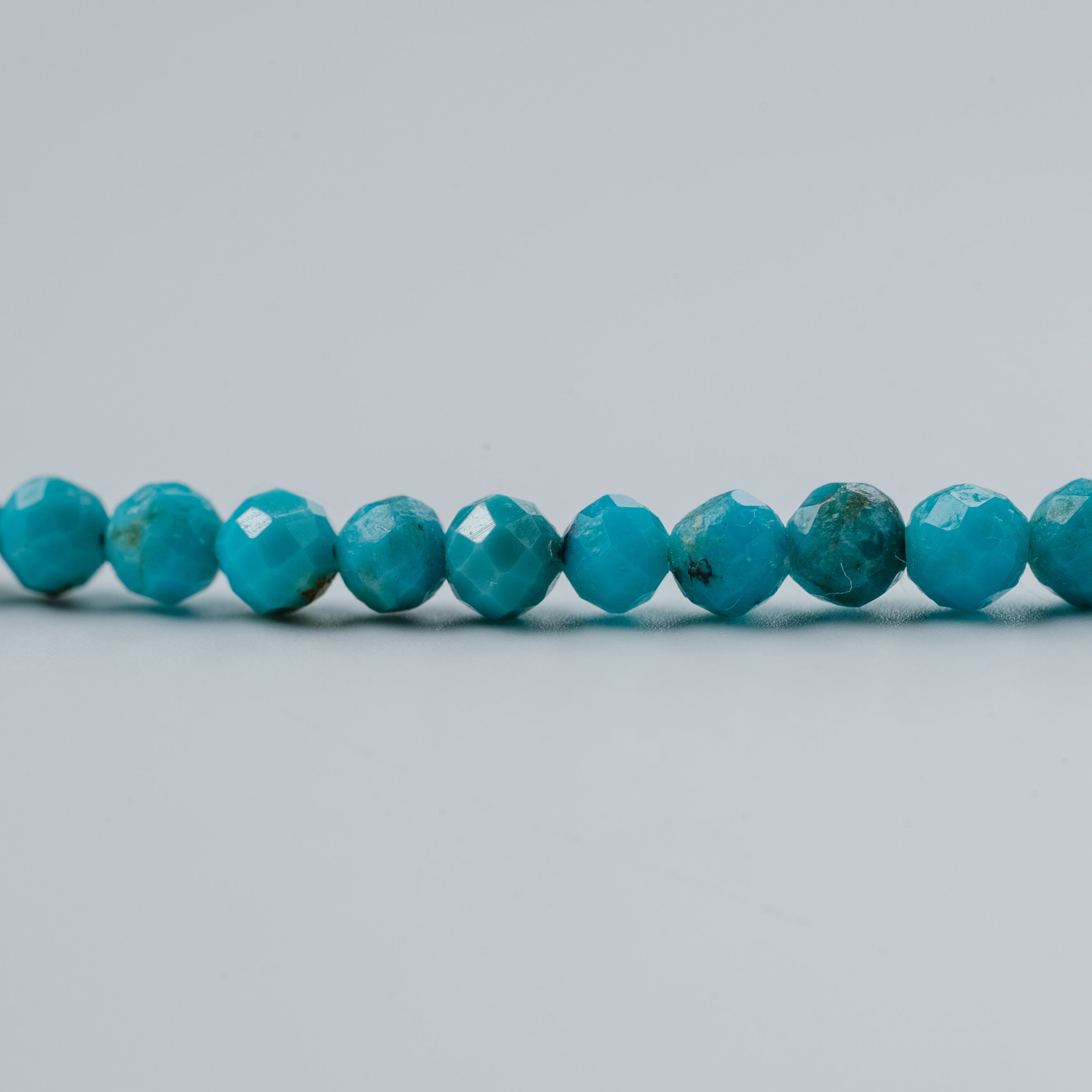 Calm Turquoise Beads Necklace