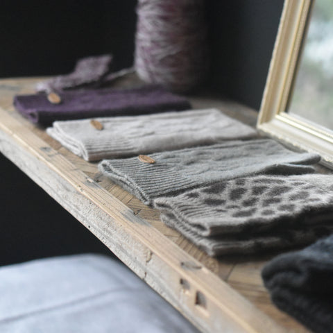 カシミヤ100% 指ぬきリブ編み手袋